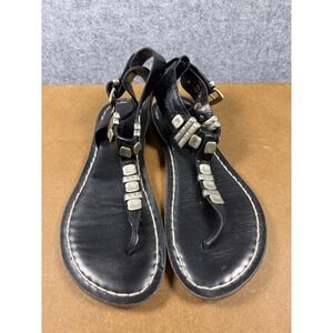 Bernardo Black Leather Thong Sandals Silver Hardware Made in Brazil Womens 8M